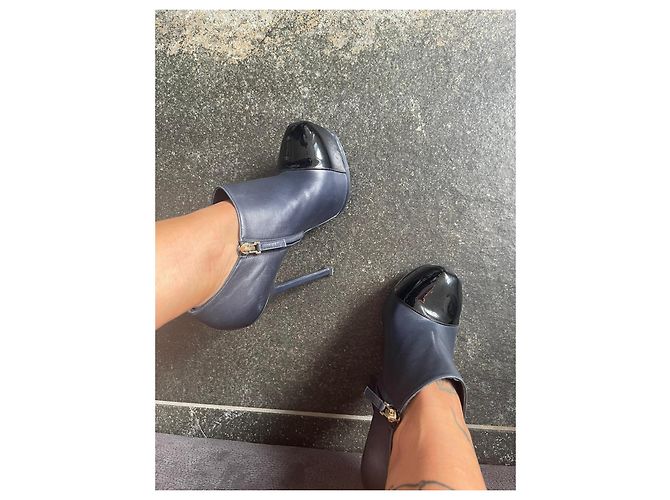 Yves Saint Laurent Stivaletti Tribute in blu Blu navy - vista 11