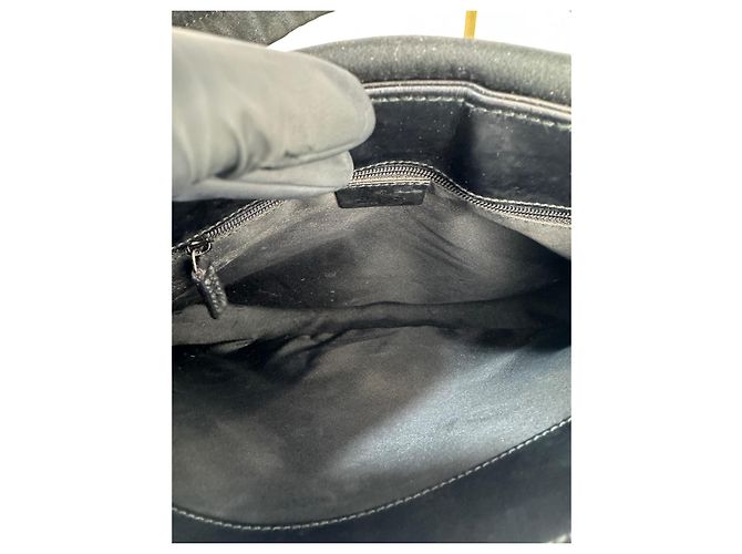 Borsa a spalla Gucci in pelle nera 303 Nero - view 14