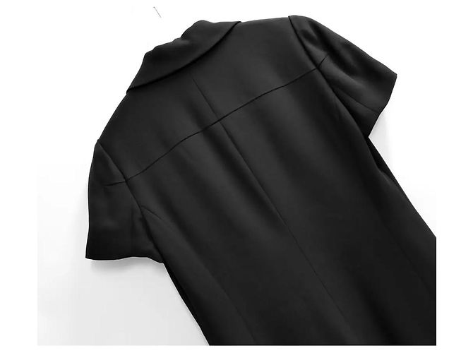 Schwarzer Kurzarmkleid-Mantel von Chanel Resort 2010 - Ansicht 4
