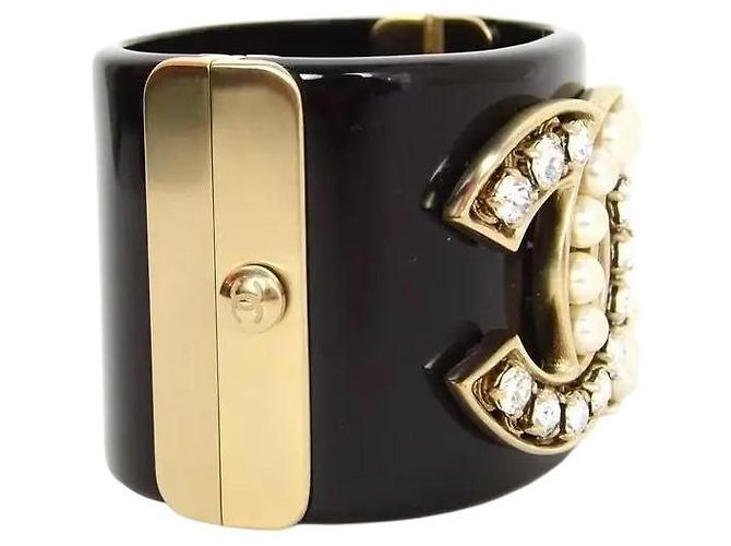 Bracciale largo in cristallo e perle CC 14B iconico di Chanel GHW Nero Bianco Gold hardware - vista 4