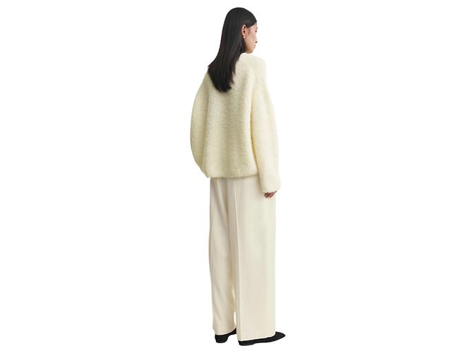 Totême toteme Boxy Bouclé-Strick Milch Weiß - Ansicht 10