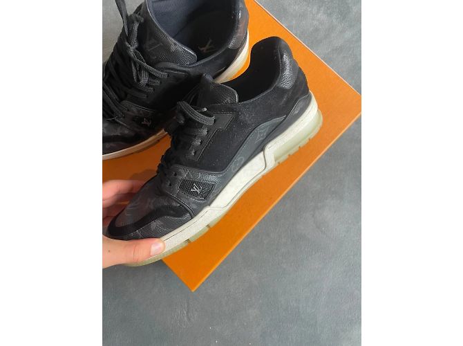 Sneakers Louis Vuitton in pelle nera Nero - vista 3