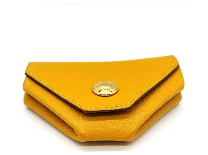 Monedero Hermès Levain Quatre en cuero de cabra amarillo - vista 3