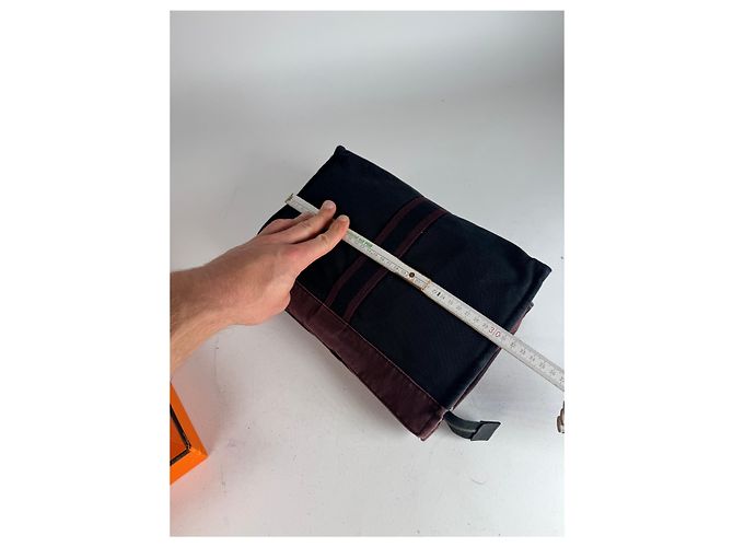 Vintage Hermès Canvas Clutch in Lila und Schwarz - Ansicht 10