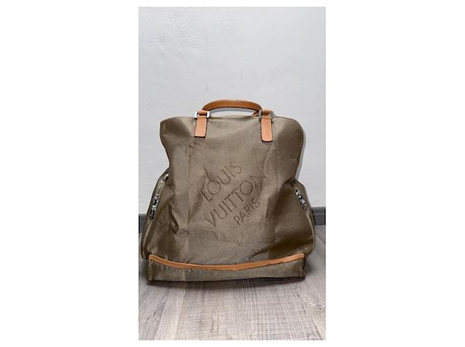 Borsa da viaggio Louis Vuitton Geant Aventurier Sabbia - vista 3