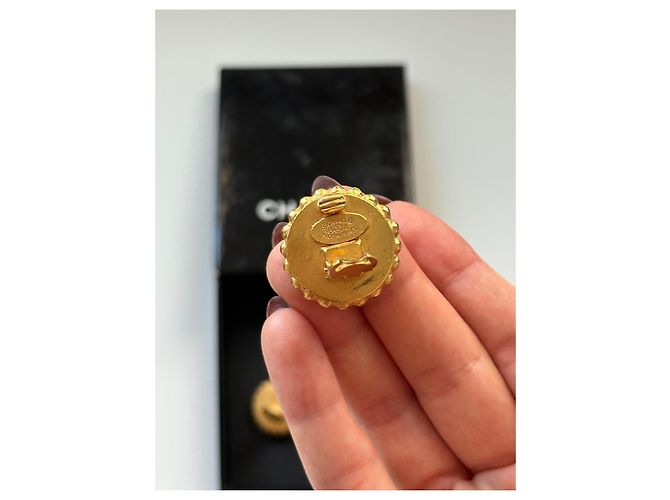 Orecchini a clip CHANEL dorati in acrilico - Collezione 1993 Nero D'oro - vista 3