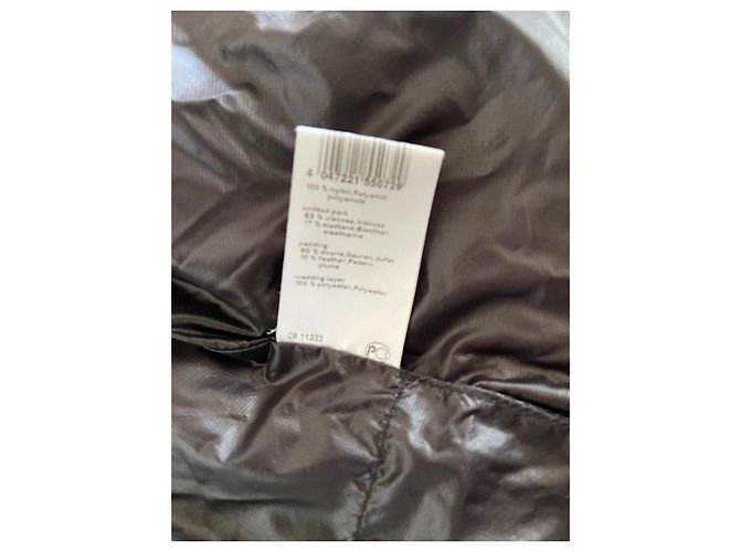 Ärmellose Weste oder Daunenjacke Marc Cain Blau-Violett Gr. 1 oder 36-38 Schwarz Lila - Ansicht 12