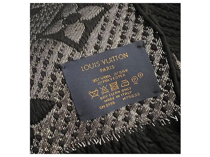 Sciarpa Logomania Shine di Louis Vuitton Nero - vista 4