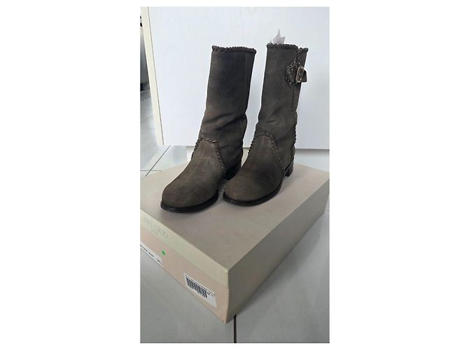 Jimmy Choo Suede Lavado Metálico Hexagonal Caqui - vista 4