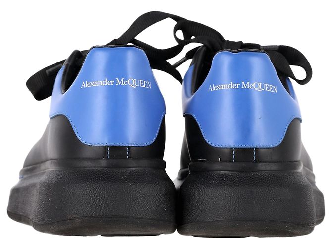 Sneakers Oversized Alexander McQueen in Pelle Nera Nero - vista 5