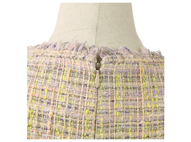 Timeless Chanel V-Ausschnitt Sommer-Tweed-Kleid Pink Mehrfarben Lila Gelb - Ansicht 5