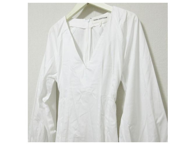 Autre Marque Vestido longo com cinto e decote em V Mara Hoffman Branco - vista 4