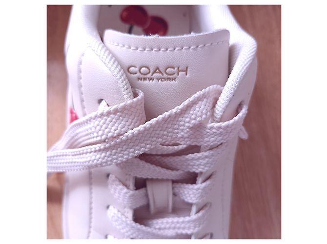 Coach Sneakers mit Kirschmuster Aus weiß - Ansicht 7