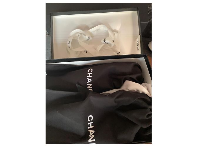 Chanel Derbies Noirs - vue 4