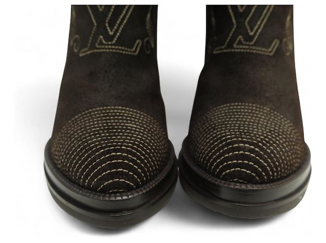 NUEVAS BOTAS ALTAS LOUIS VUITTON BETH 39.5 LOGO LV BOTAS MARRONES Castaño - vista 4