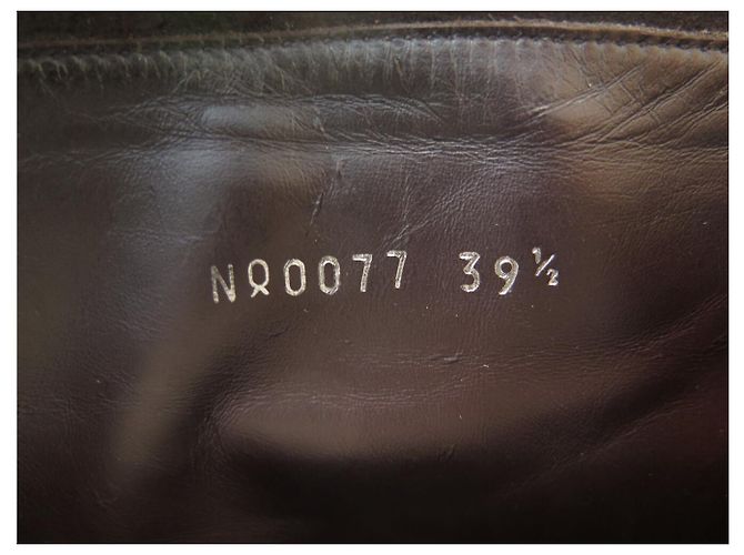 NUEVAS BOTAS ALTAS LOUIS VUITTON BETH 39.5 LOGO LV BOTAS MARRONES Castaño - vista 7