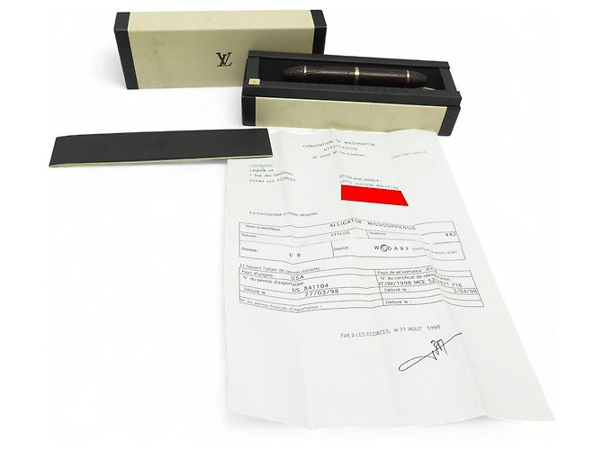 NUEVA PLUMA LOUIS VUITTON CARGO DE CUERO DE COCODRILO Castaño - vista 14