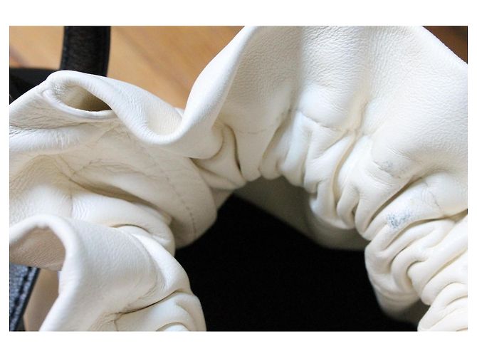 Borsa a secchiello Alexander McQueen in pelle bianca e nera nuova Bianco - vista 9