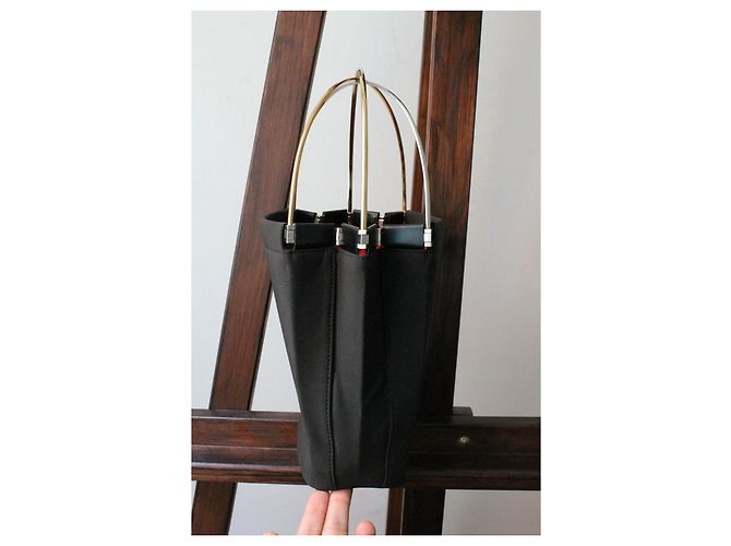 Borsa modello Trinity di Cartier in tessuto nero e pelle rossa - vista 9