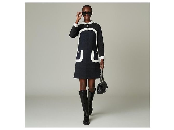 Completo Chanel Abito e Giacca in Tweed Nero e Blu Navy - vista 6