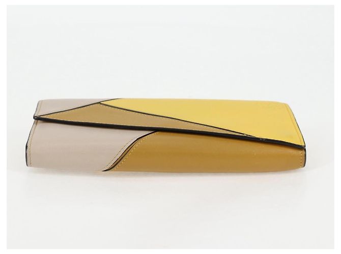 Cartera Zip Puzzle Loewe de Cuero Compacta Amarillo - vista 3