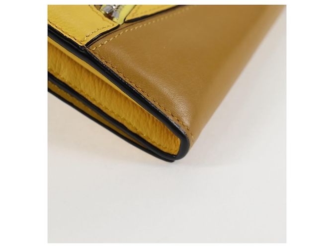 Cartera Zip Puzzle Loewe de Cuero Compacta Amarillo - vista 7