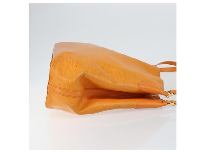 Louis Vuitton Mandara Epi Leather GM Arancione - vista 3