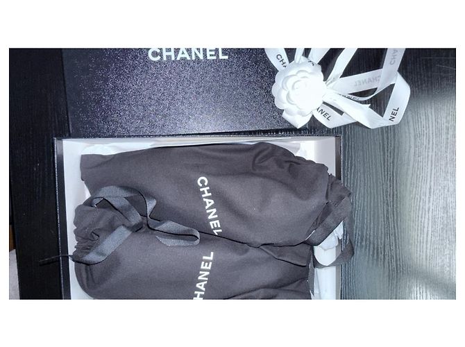 Sandalias Chanel de piel negra Negro - vista 4