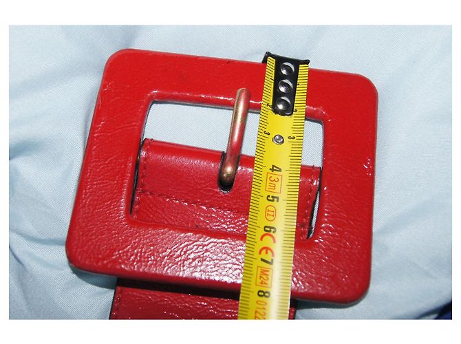 Cinto Yves Saint Laurent Vermelho em Couro Vernizado - vista 10