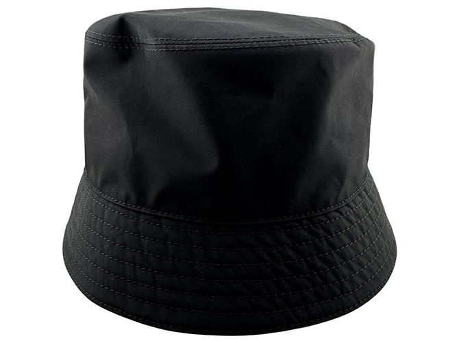 Bucket Cappello da pioggia LV Smash M7725L di Louis Vuitton Nero - vista 5
