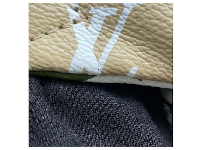 Bumbag gigante Monogram verde Louis Vuitton - vista 12