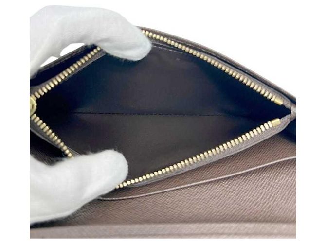 Brazza Billetera Larga Bifold Louis Vuitton en Damier Ebene Marrón Castaño - vista 7