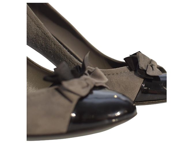 Miu Miu Wildleder Pumps mit Schleife – Grau mit schwarzer Lackspitze Größe 39,5 - Ansicht 11