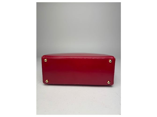 Vintage Givenchy Handtasche aus lackiertem Leder in Rot - Ansicht 12