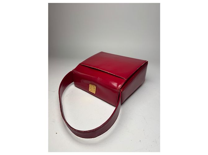 Vintage Givenchy Handtasche aus lackiertem Leder in Rot - Ansicht 9