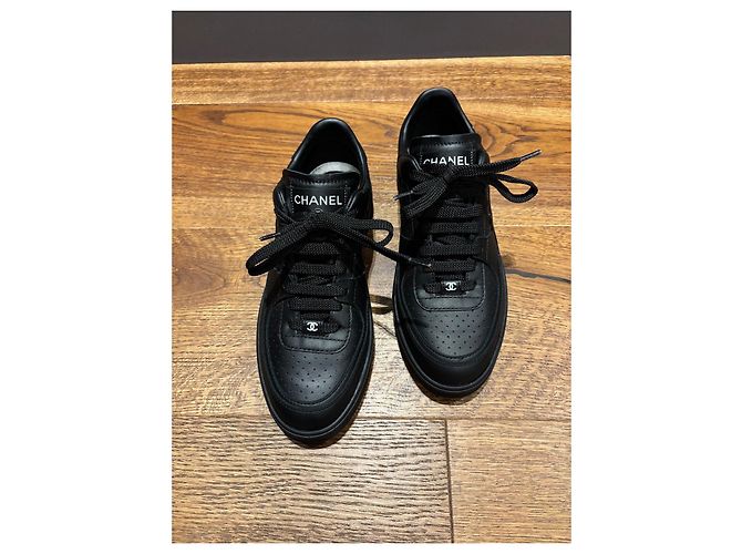 Sneakers in pelle nera Chanel 37 Nero - vista 12
