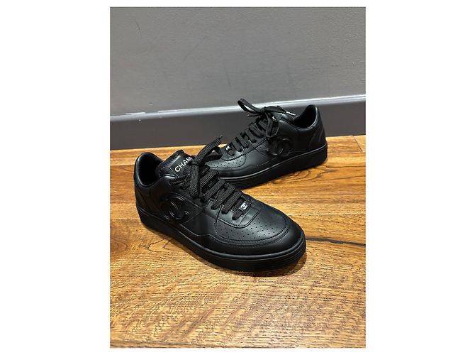 Sneakers in pelle nera Chanel 37 Nero - vista 7