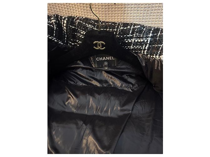 Cambon Chanel Giacca a piuma "Coco neige" in tweed e poliammide Nero Bianco - vista 9