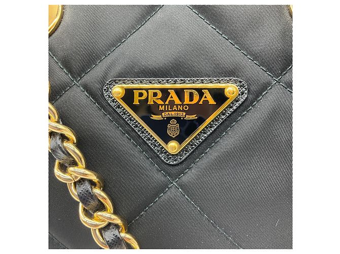Borsa tote piccola Prada Re-Nylon nera Impuntu trapuntata Re-Edition 1995 Chaine Nero - vista 9
