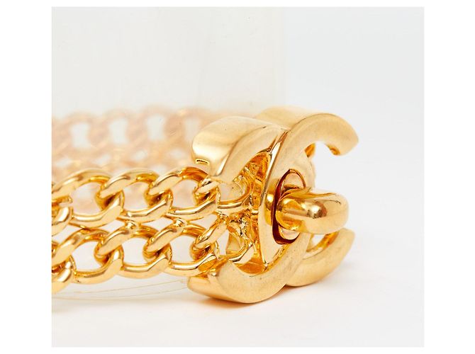 Pulsera Chanel 1996 Maxi CC Turnlock Doble Cadena Dorada Talla M Dorado - vista 3