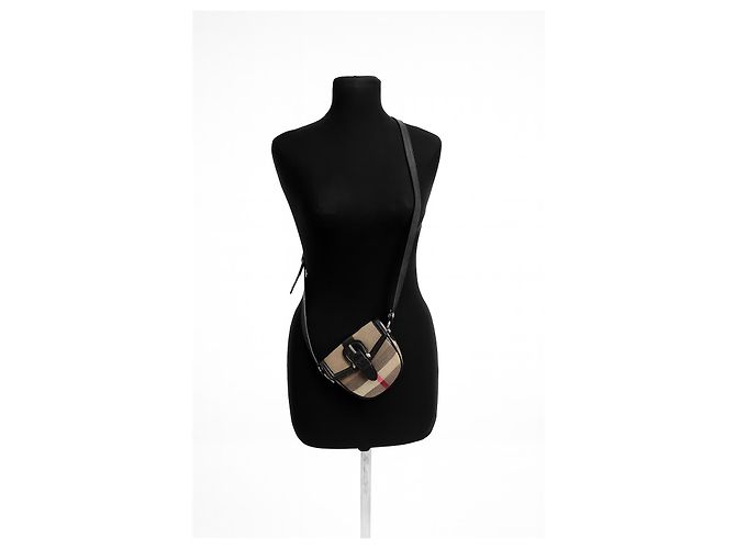 BOLSA MINI CROSSBODY BURBERRY BEGE NOVA CHECK COM FIVELA Preto Gold hardware - vista 10