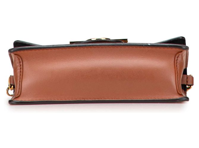 Carteira Louis Vuitton Dauphine Wallet on Chain em Monograma Reverso Marrom - vista 3