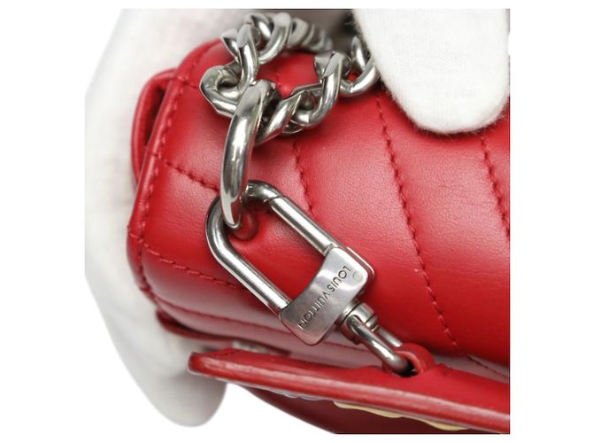 Borsa a spalla in pelle New Wave con catena Louis Vuitton Rosso - vista 10