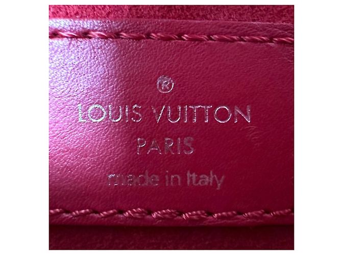 Borsa a spalla in pelle New Wave con catena Louis Vuitton Rosso - vista 19