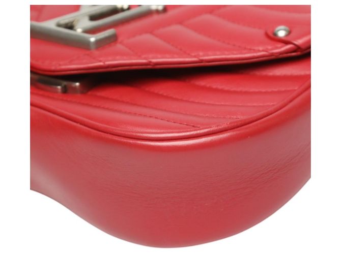 Borsa a spalla in pelle New Wave con catena Louis Vuitton Rosso - vista 6