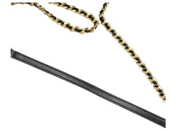 Schultertasche aus schwarzem Lammleder von Chanel - Ansicht 10