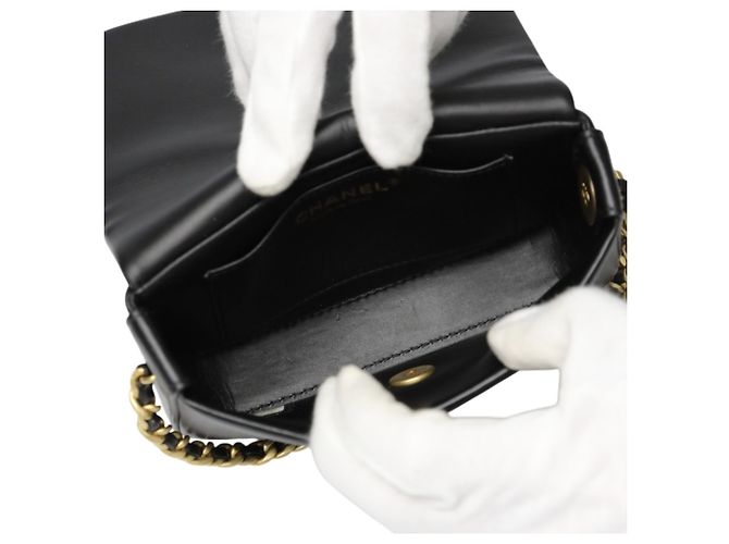Schultertasche aus schwarzem Lammleder von Chanel - Ansicht 15