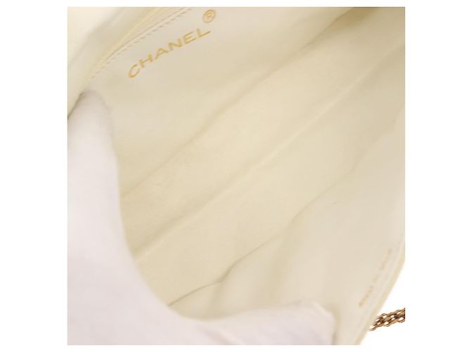 Wallet On Chain Cartera Chanel Full Flap en cadena de piel de cordero acolchada Blanco - vista 5