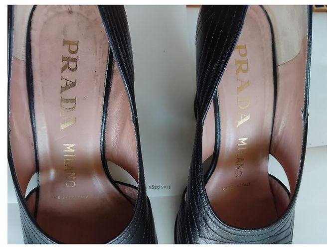 Prada Pumps aus schwarzem Leder 8cm Absatz - Ansicht 3