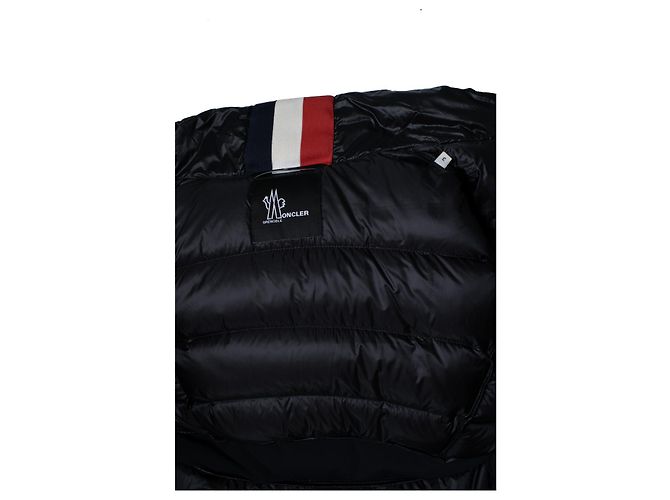 Moncler, giacca Armotech Grenoble in nero - vista 10